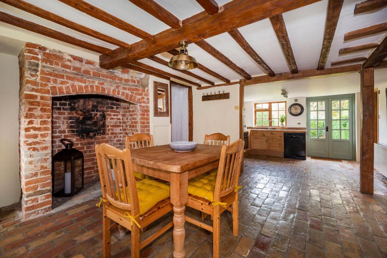 Buttercup Cottage, Hartest 외부 사진